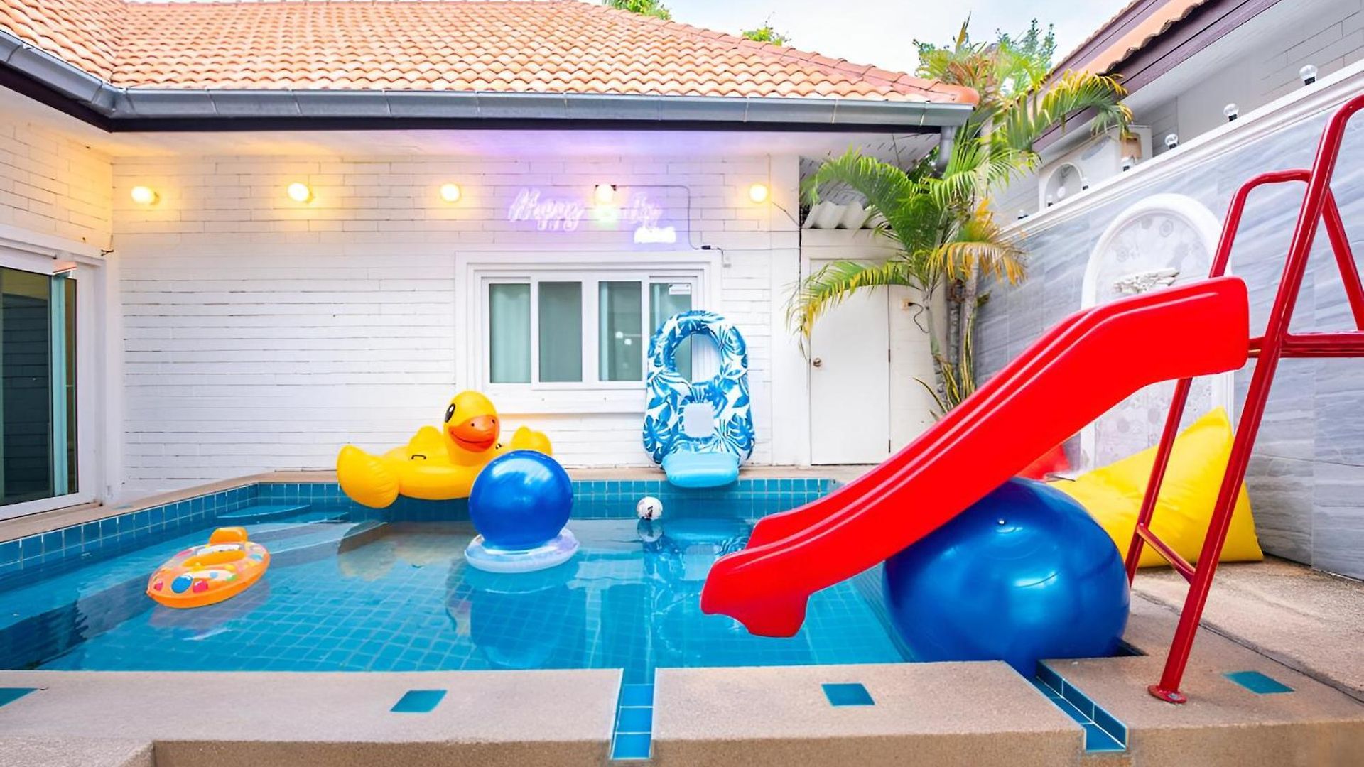Happy N Joy Pool Near Jomtien On Thepprasit Road Villa *