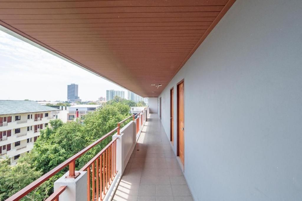 Oyo 75367 Ud โรงแรม Pattaya