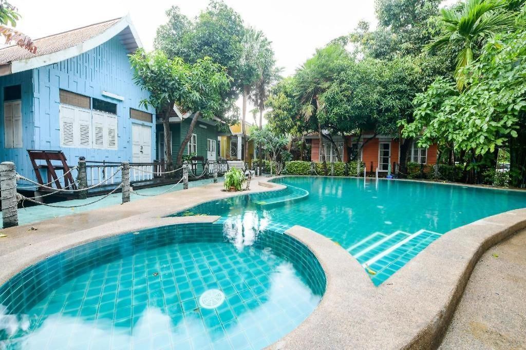 Oyo 324 Deedan โรงแรม Pattaya