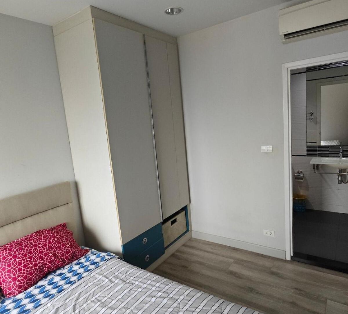 อพาร์ทเม้น Seaside Condo567