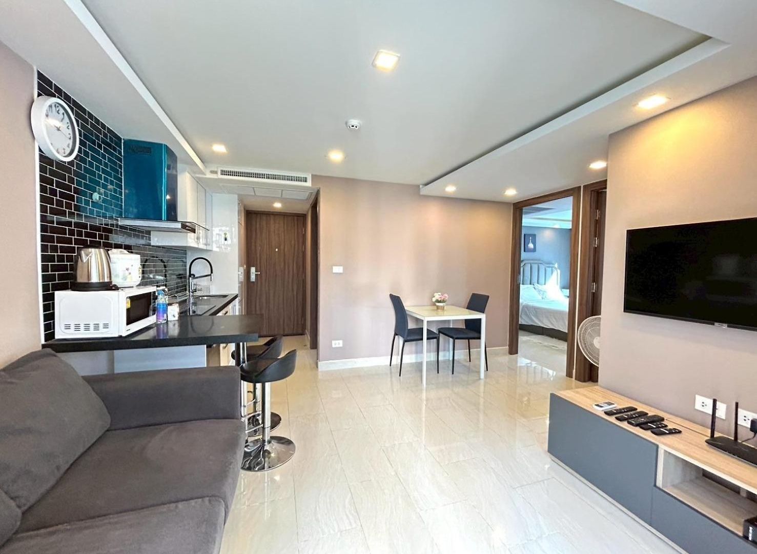 Grand Avenue Pattaya