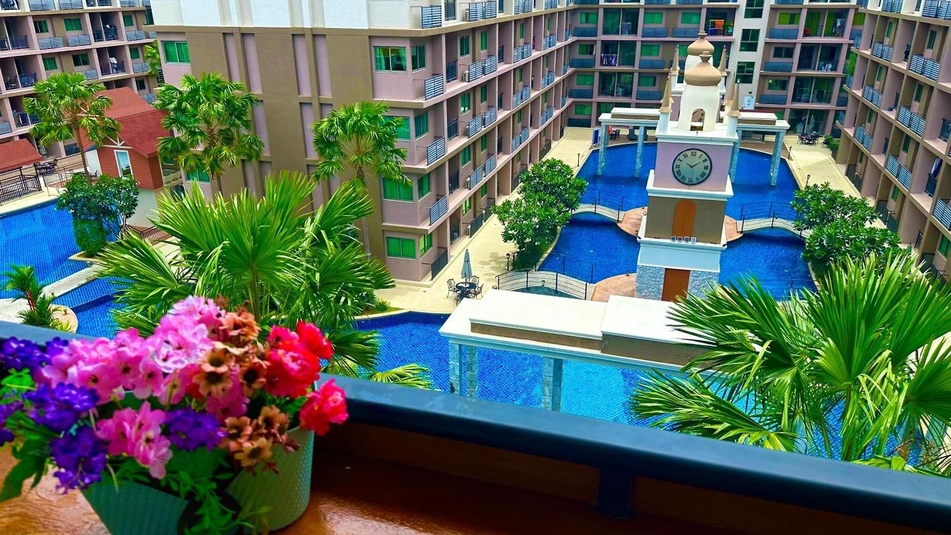 อพาร์ทเม้น Arcadia Continental *