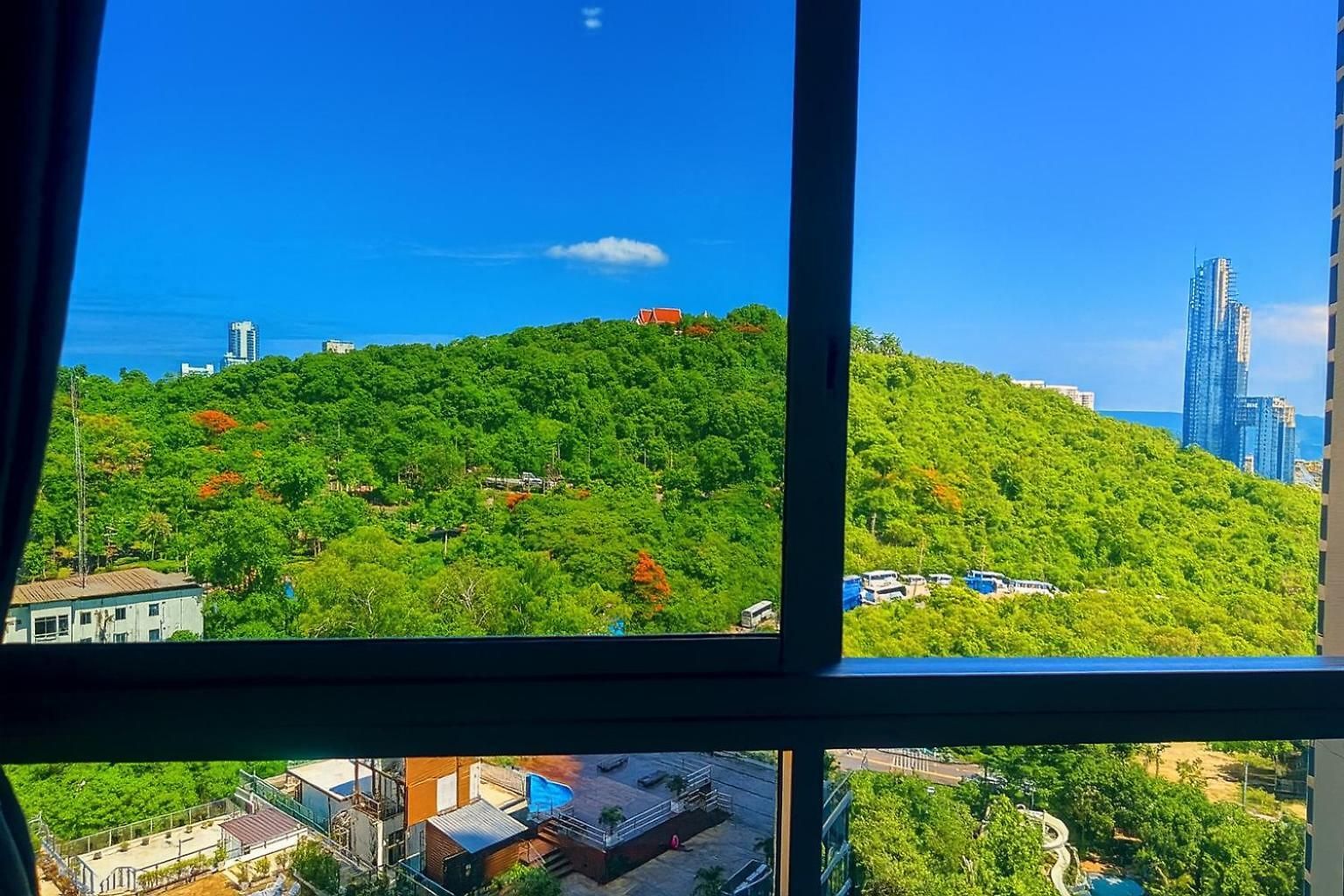 อพาร์ทเม้น Luxury Hill Pool View Near And Walking Street In *