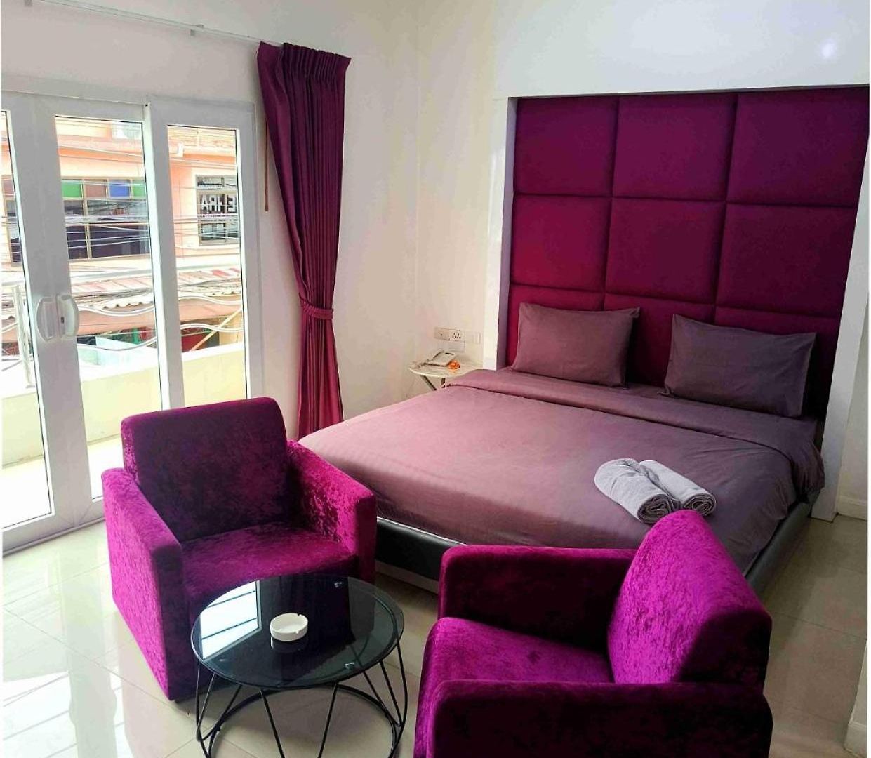 Titanic Residence-7 Minute Walk To The Pattaya
