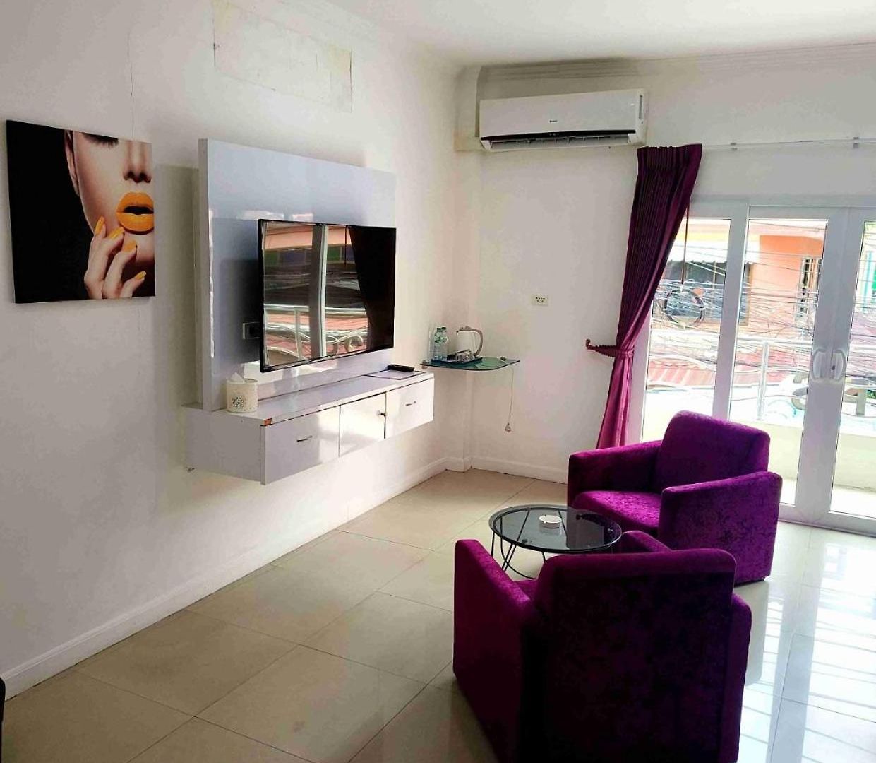 Titanic Residence-7 Minute Walk To The Pattaya
