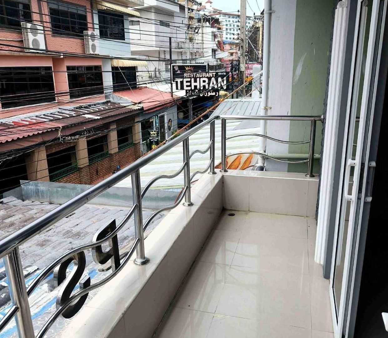 Titanic Residence-7 Minute Walk To The โรงแรม 4*