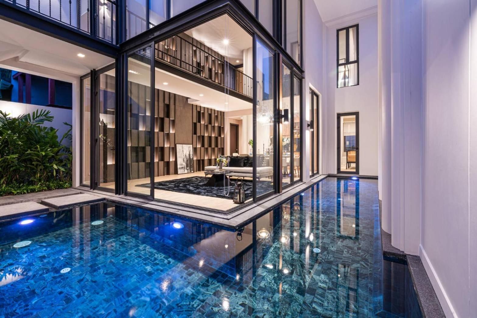 Baruen2 Pool * Pattaya