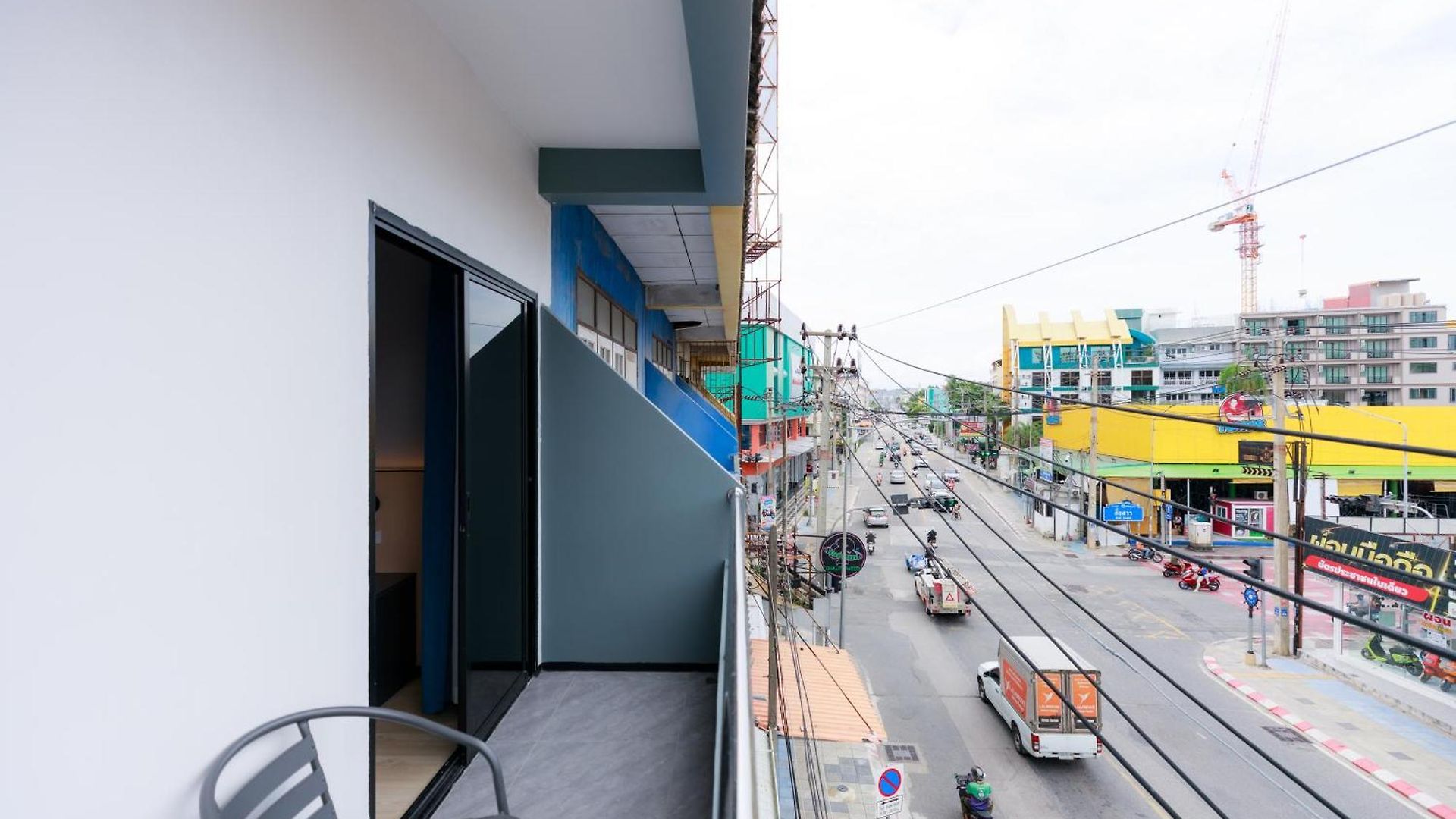 โรงแรม Banana South *
