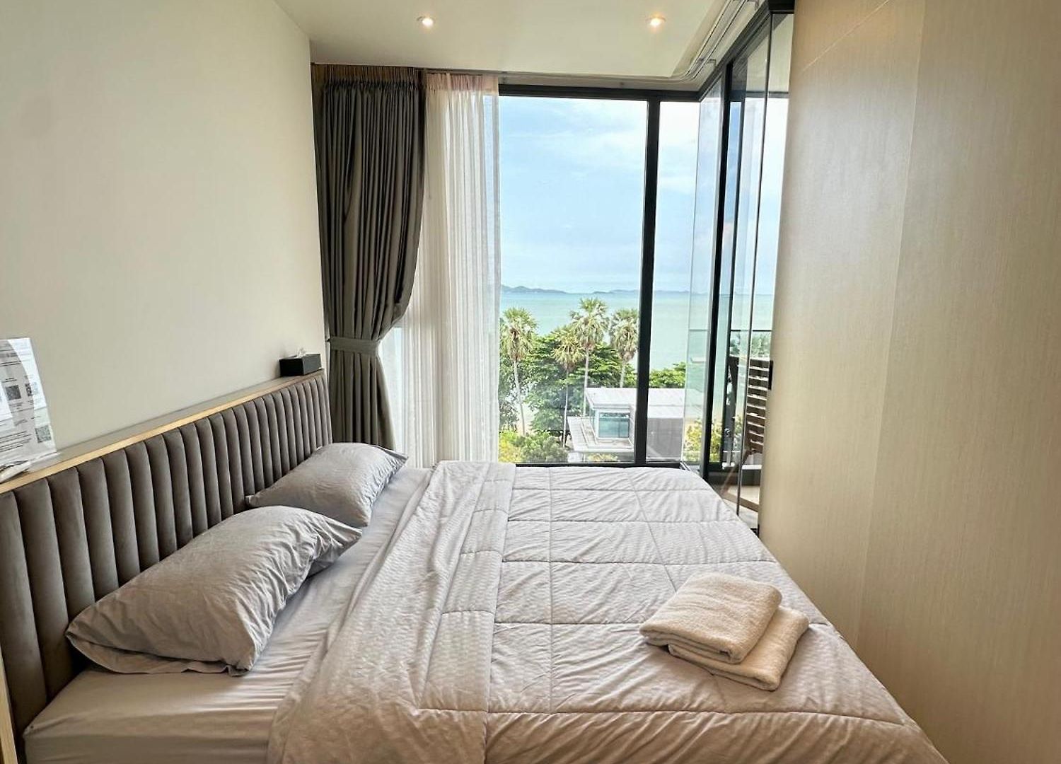 Arom Wongamat Luxury Boutique Beachfront In North Pattaya, 702 อพาร์ทเม้น *