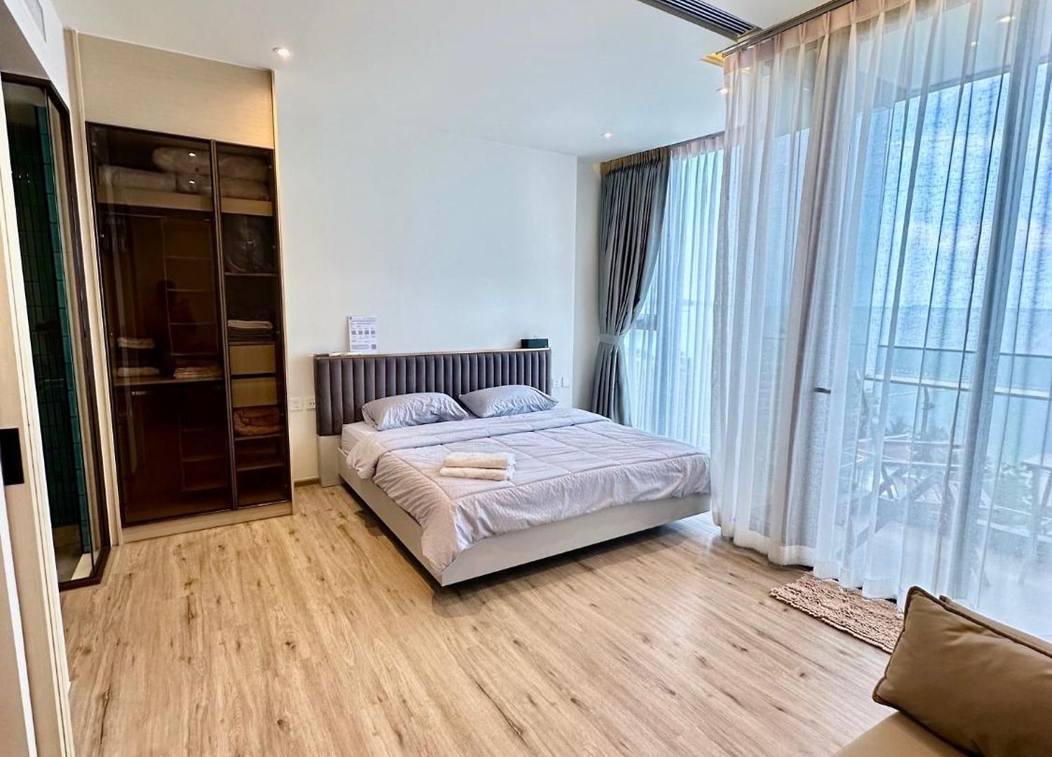Arom Wongamat Luxury Boutique Beachfront In North Pattaya, 702 *