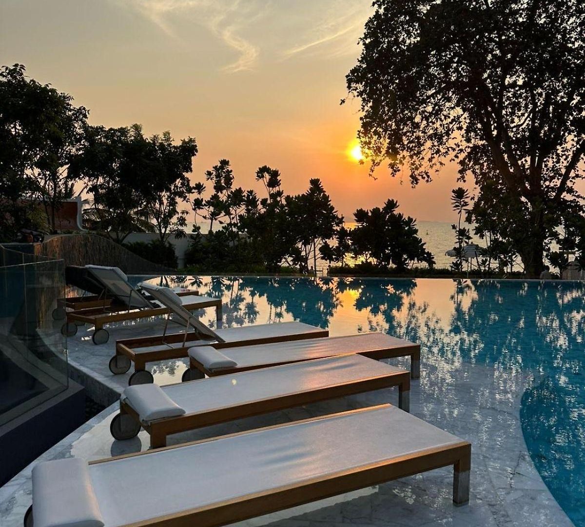 Arom Wongamat Luxury Boutique Beachfront In North Pattaya, 702