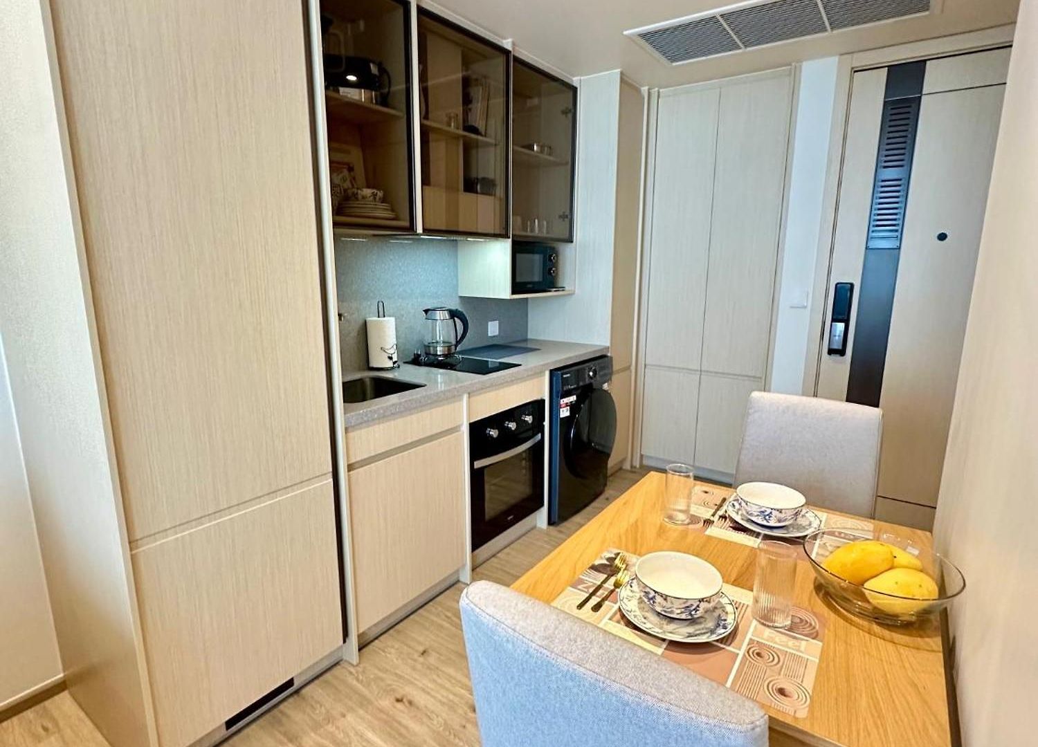 อพาร์ทเม้น Arom Wongamat Luxury Boutique Beachfront In North Pattaya, 702
