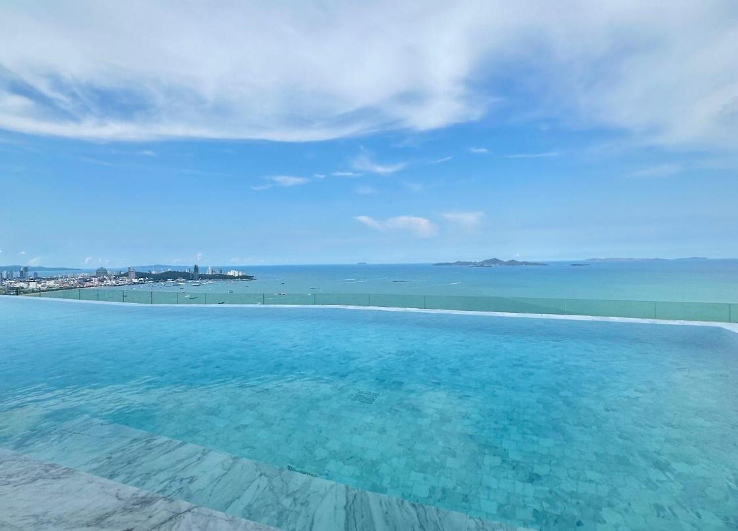 Arom Wongamat Luxury Boutique Beachfront In North Pattaya, 702