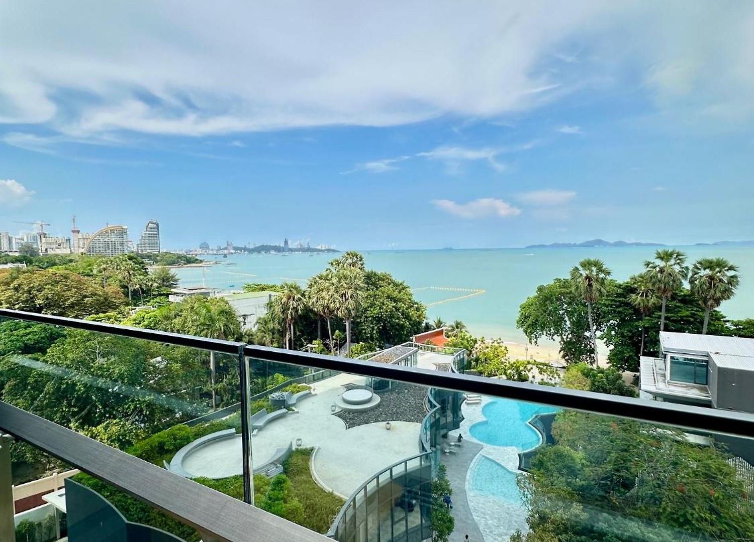 Arom Wongamat Luxury Boutique Beachfront In North Pattaya, 702 อพาร์ทเม้น *