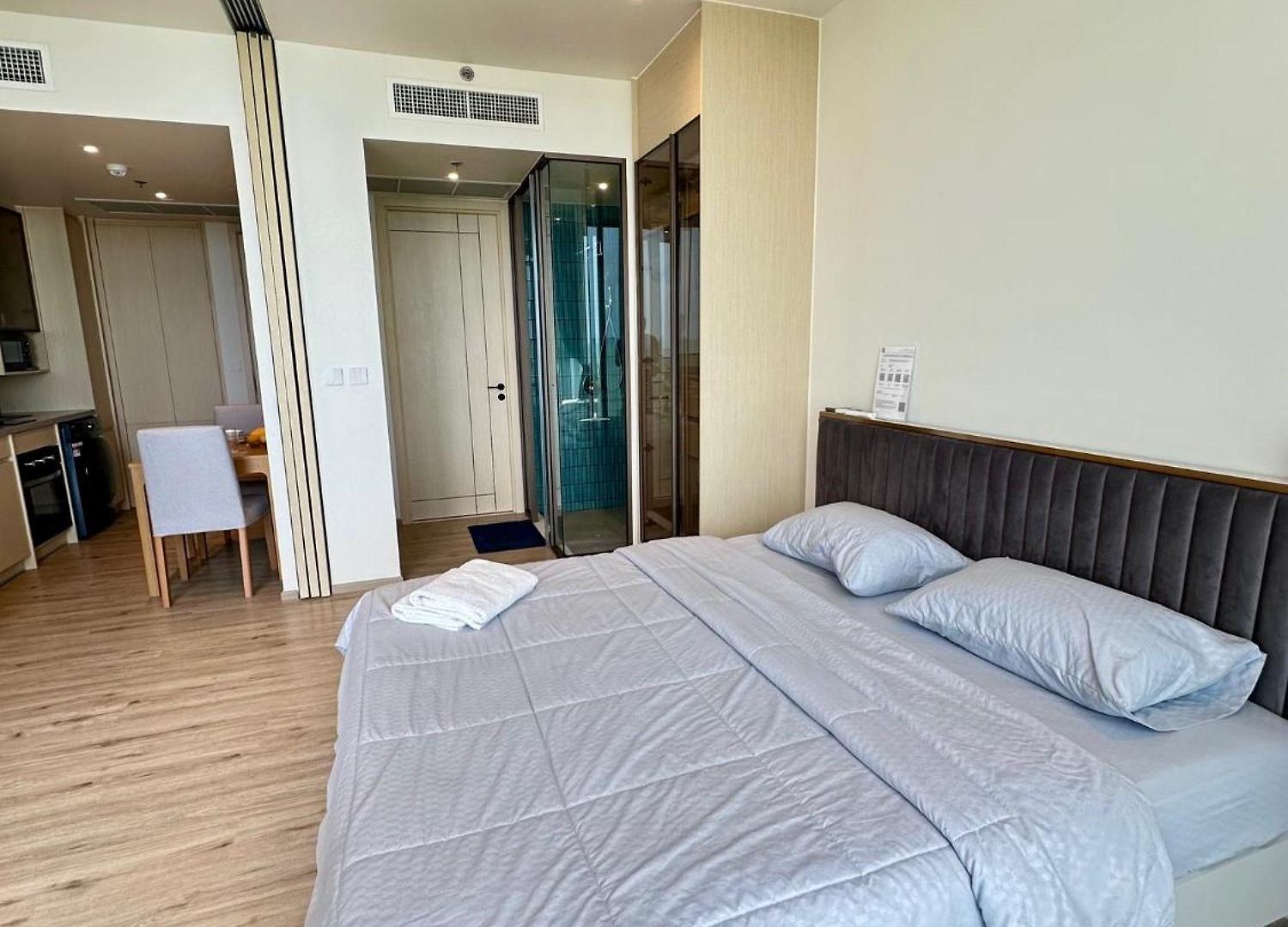 อพาร์ทเม้น Arom Wongamat Luxury Boutique Beachfront In North Pattaya, 702