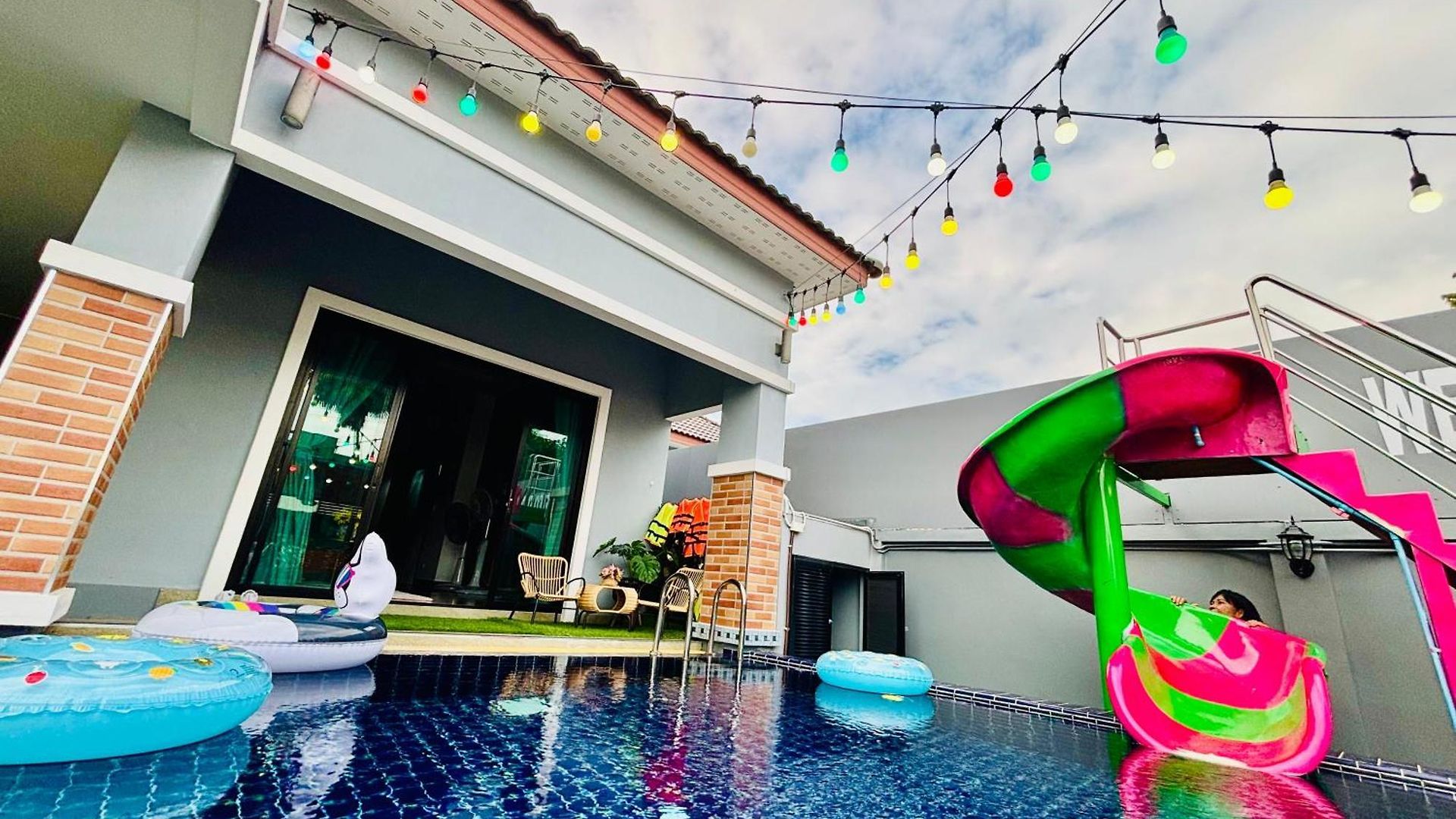 Kate Pool Jomtien วิลล่า