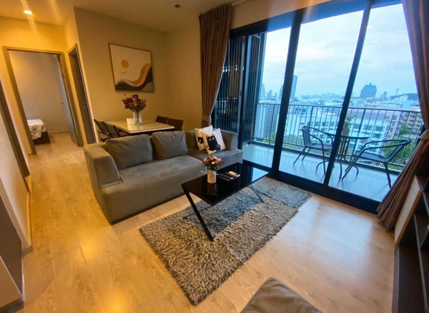 อพาร์ทเม้น 2 Bed At Excellent Location - In Class