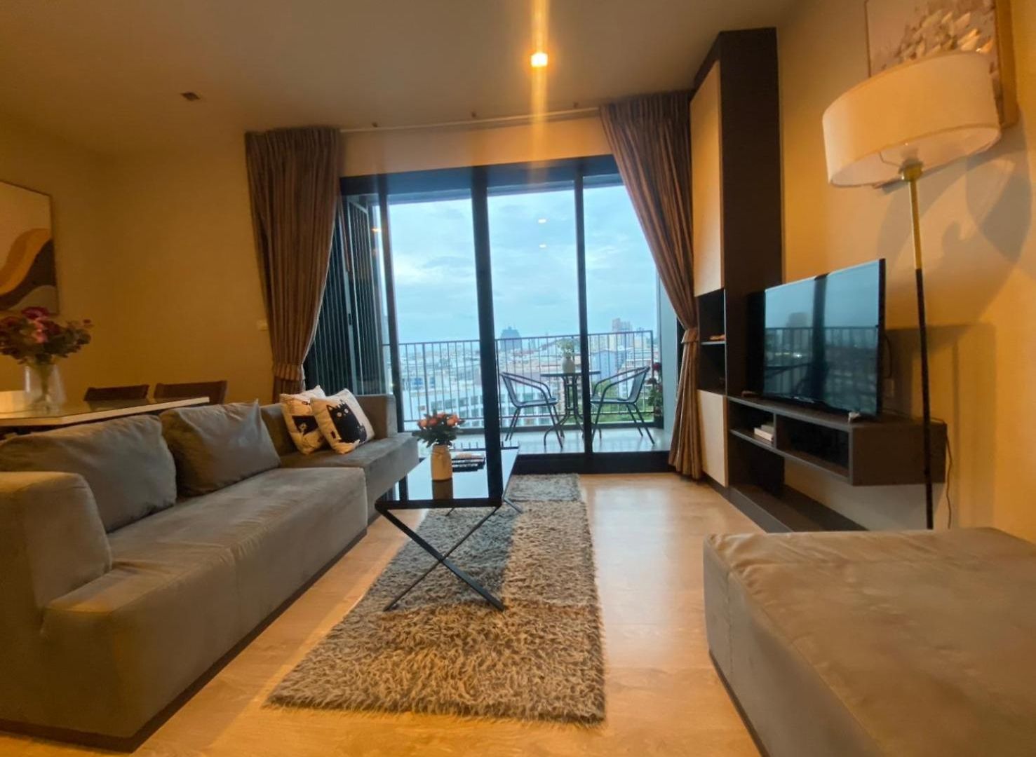 2 Bed At Excellent Location - In Class *