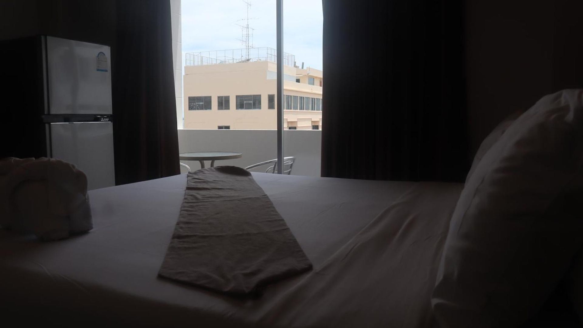 Hotel House- Sha Extra