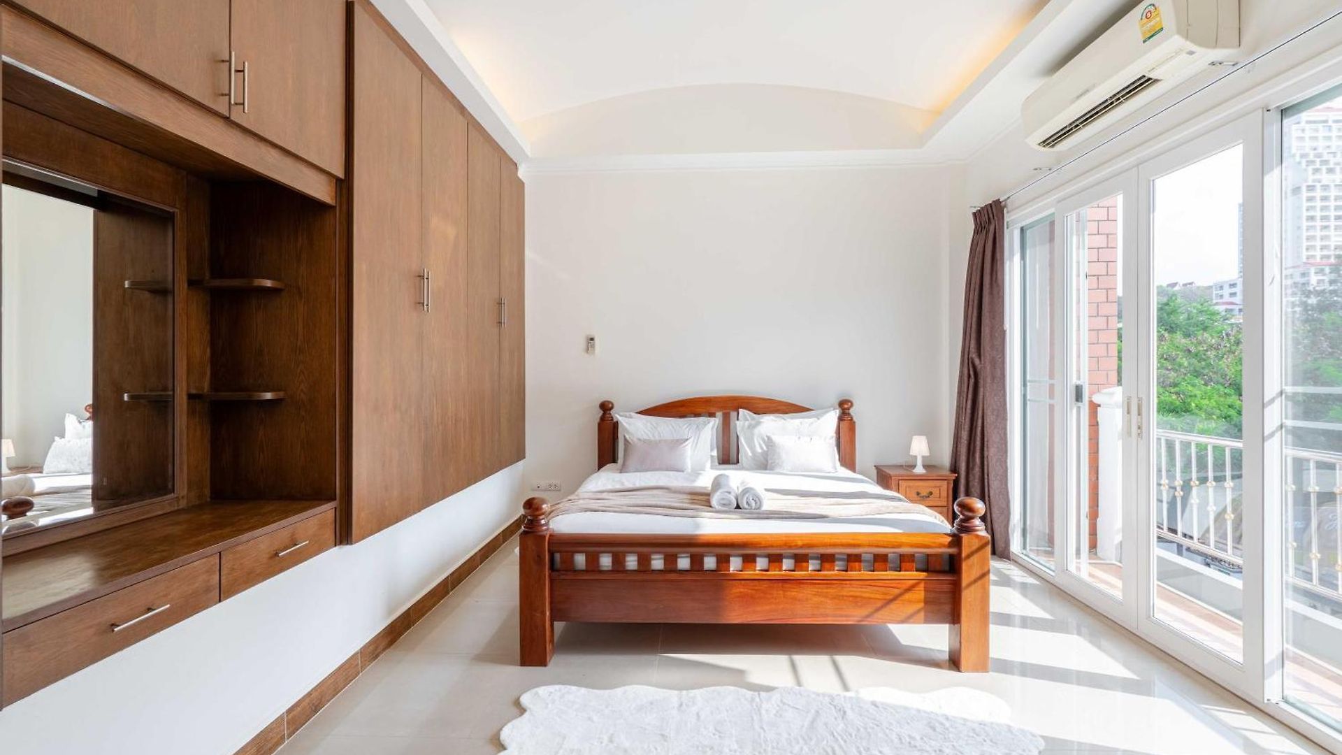 The Terrace Pratumnak 205 วันหยุดที่บ้าน *