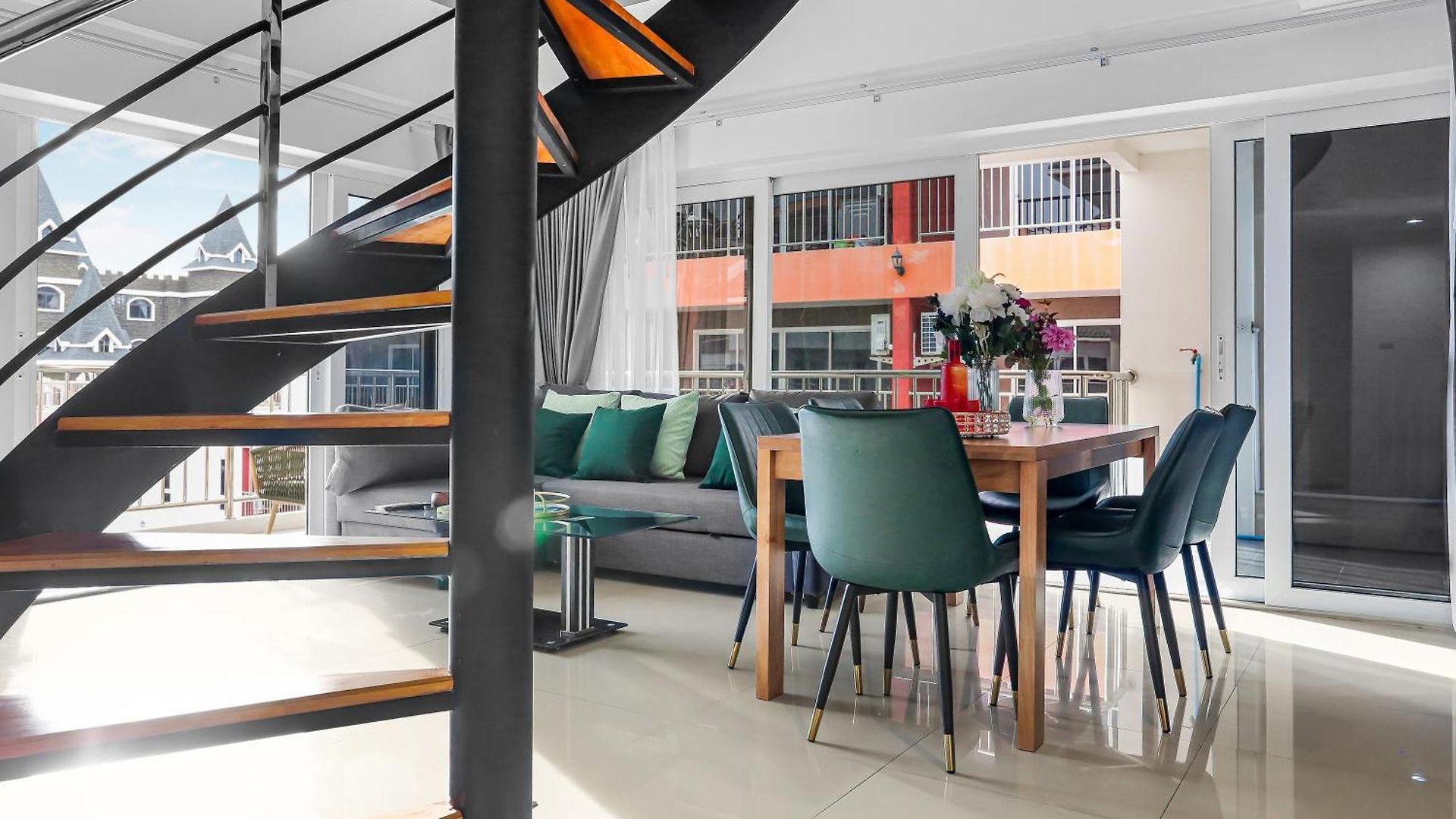 Luxurious Penthouse *