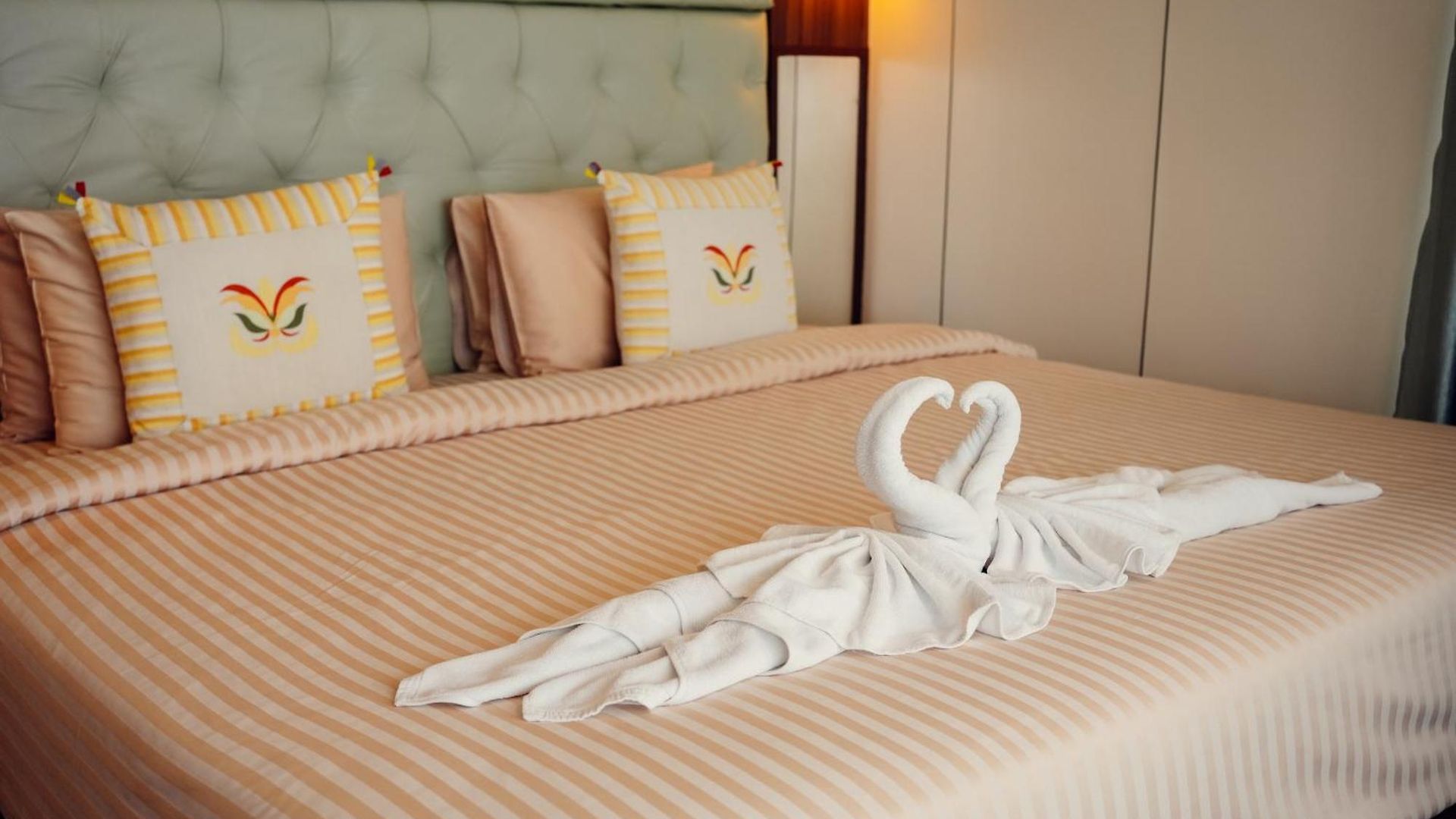 โรงแรม Nova Sea View 4*