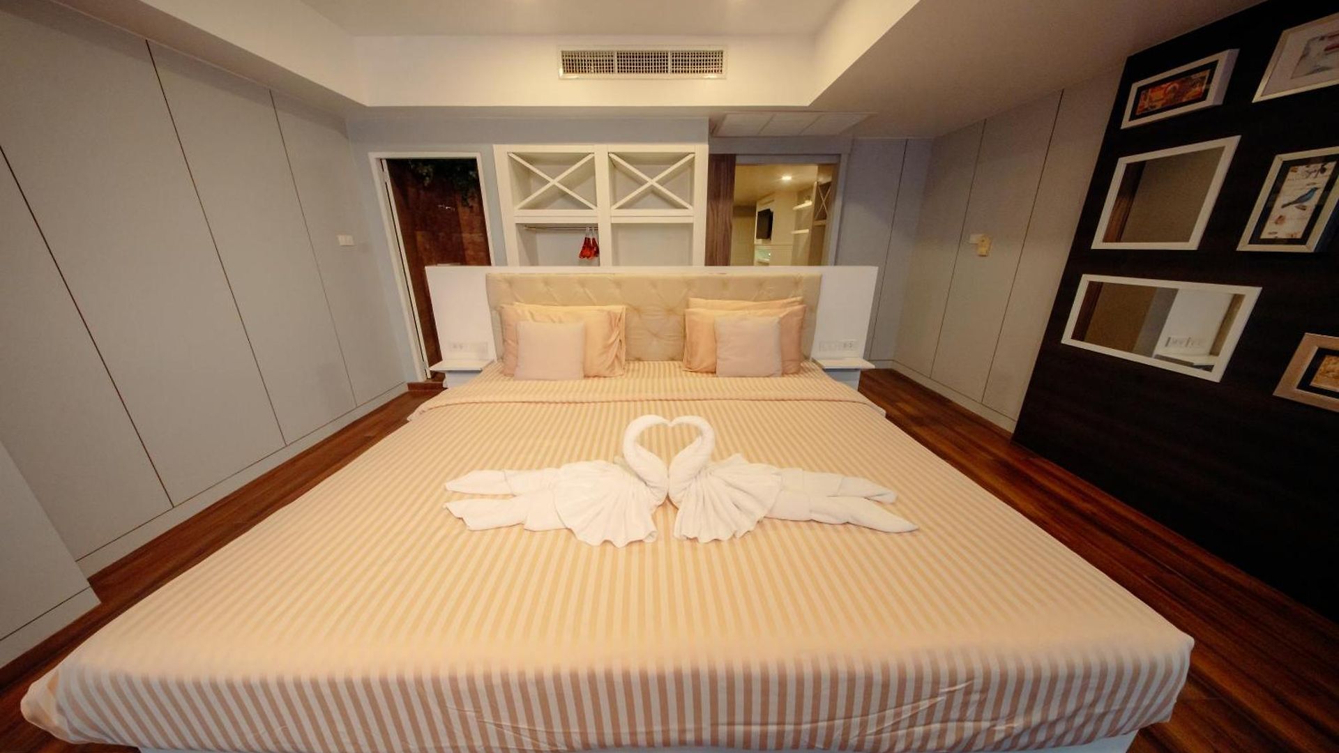 โรงแรม Nova Sea View 4*