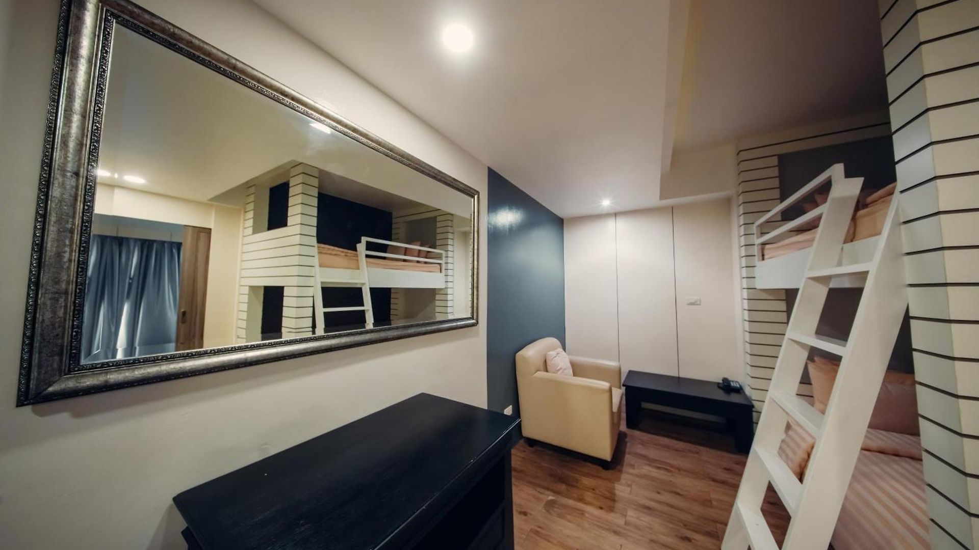 Nova Sea View โรงแรม 4*