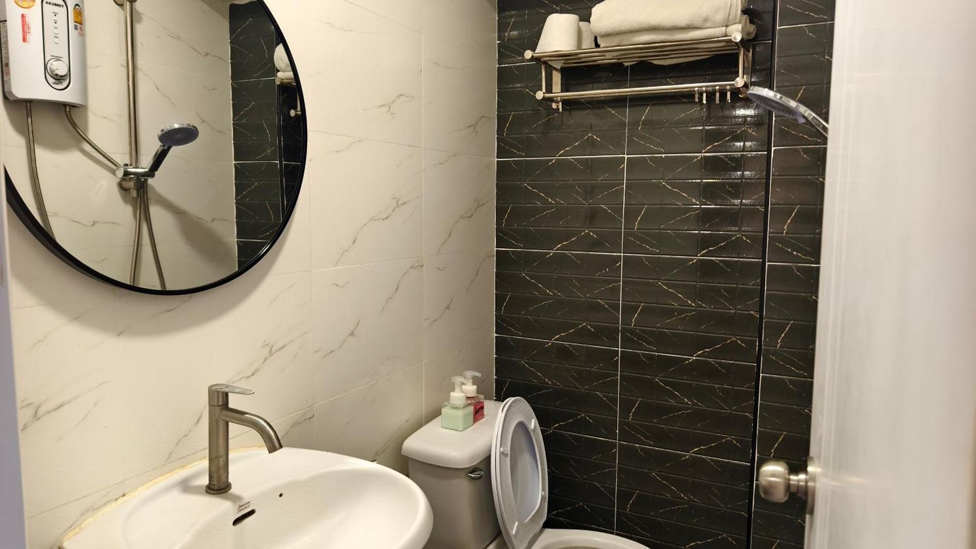S- One Aparthotel Pattaya
