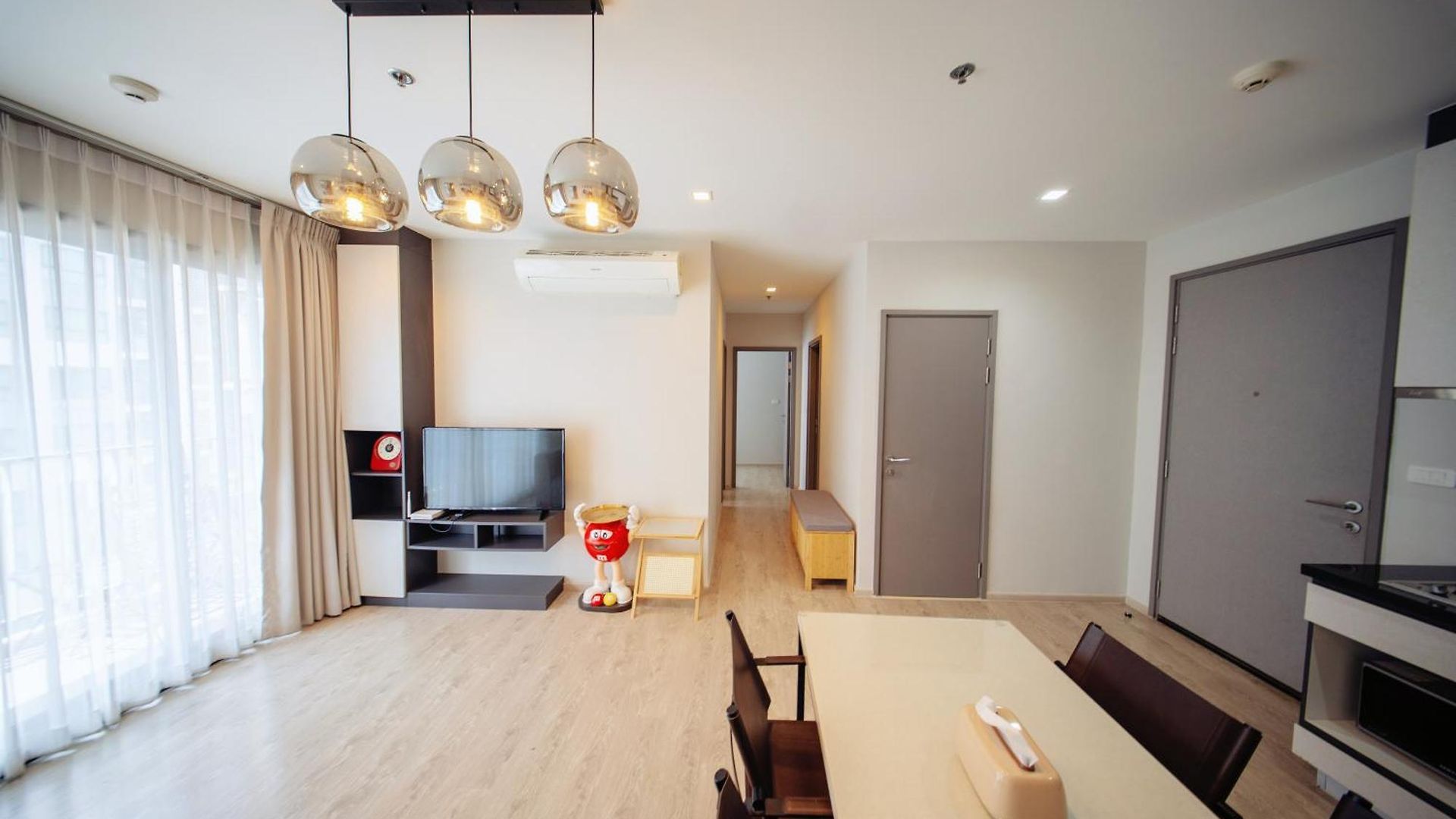 อพาร์ทเม้น The Base Sea View Pattaya