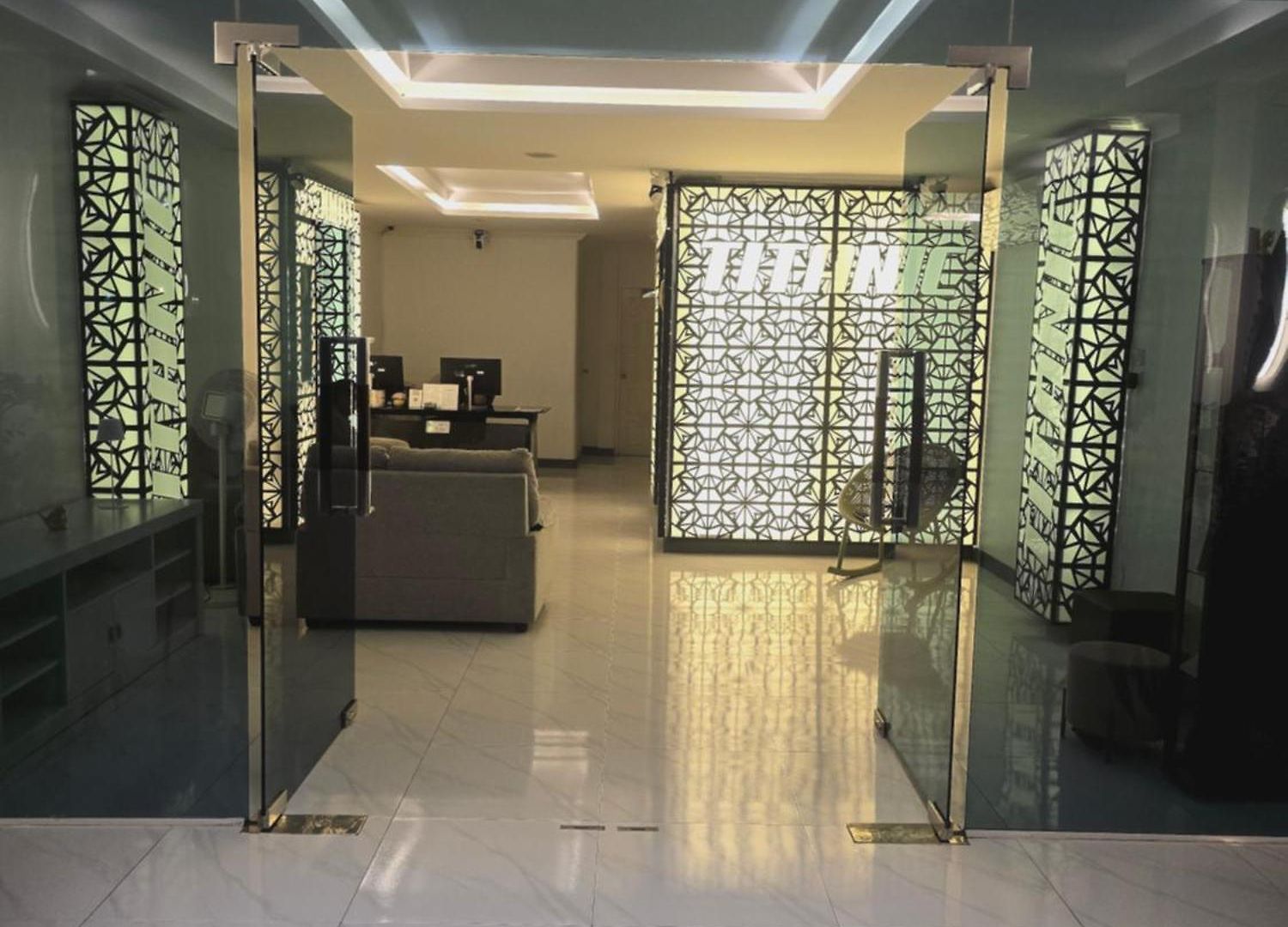 Titanic Residence-7 Minute Walk To The Pattaya