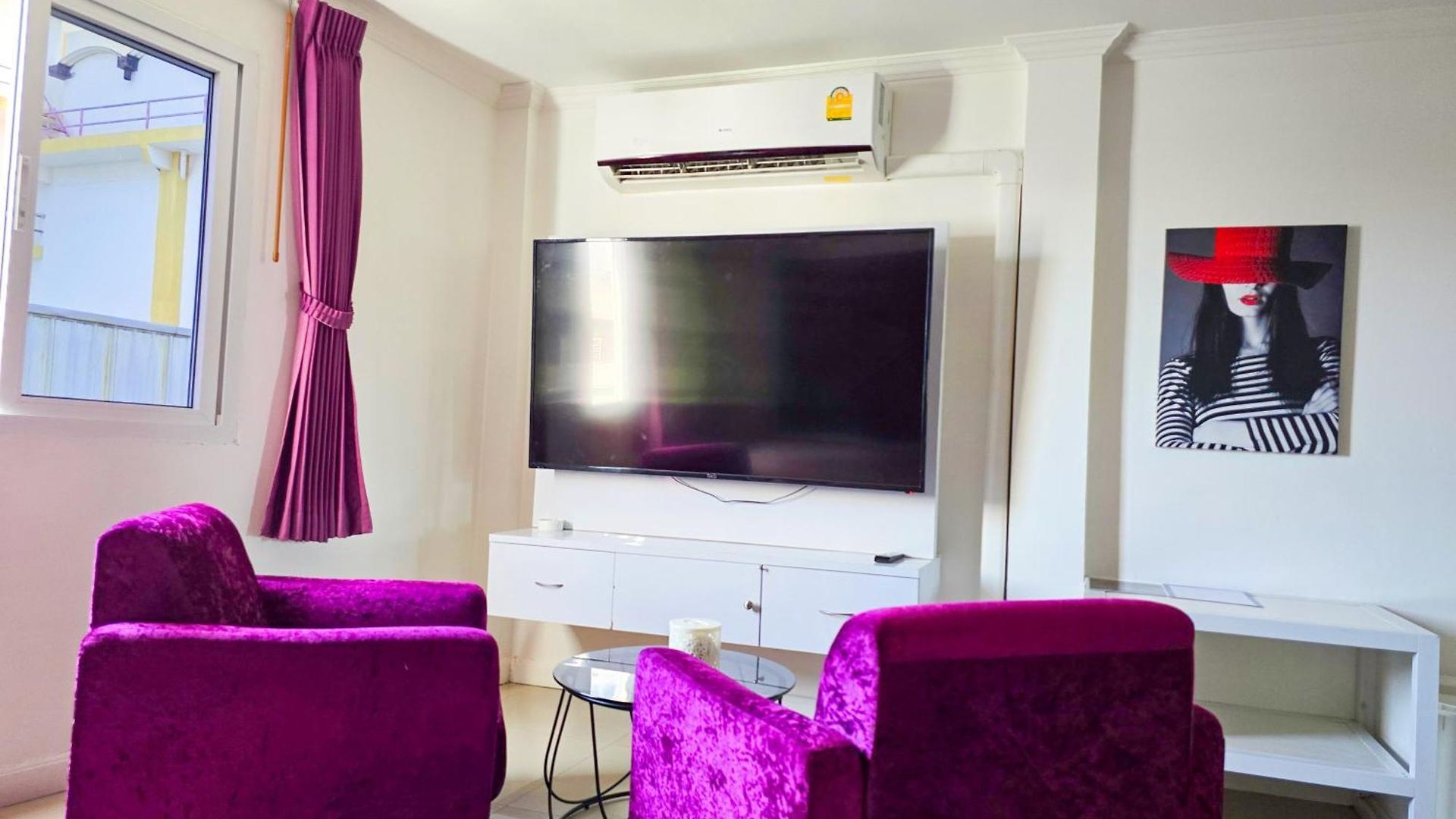 Titanic Residence-7 Minute Walk To The โรงแรม 4*