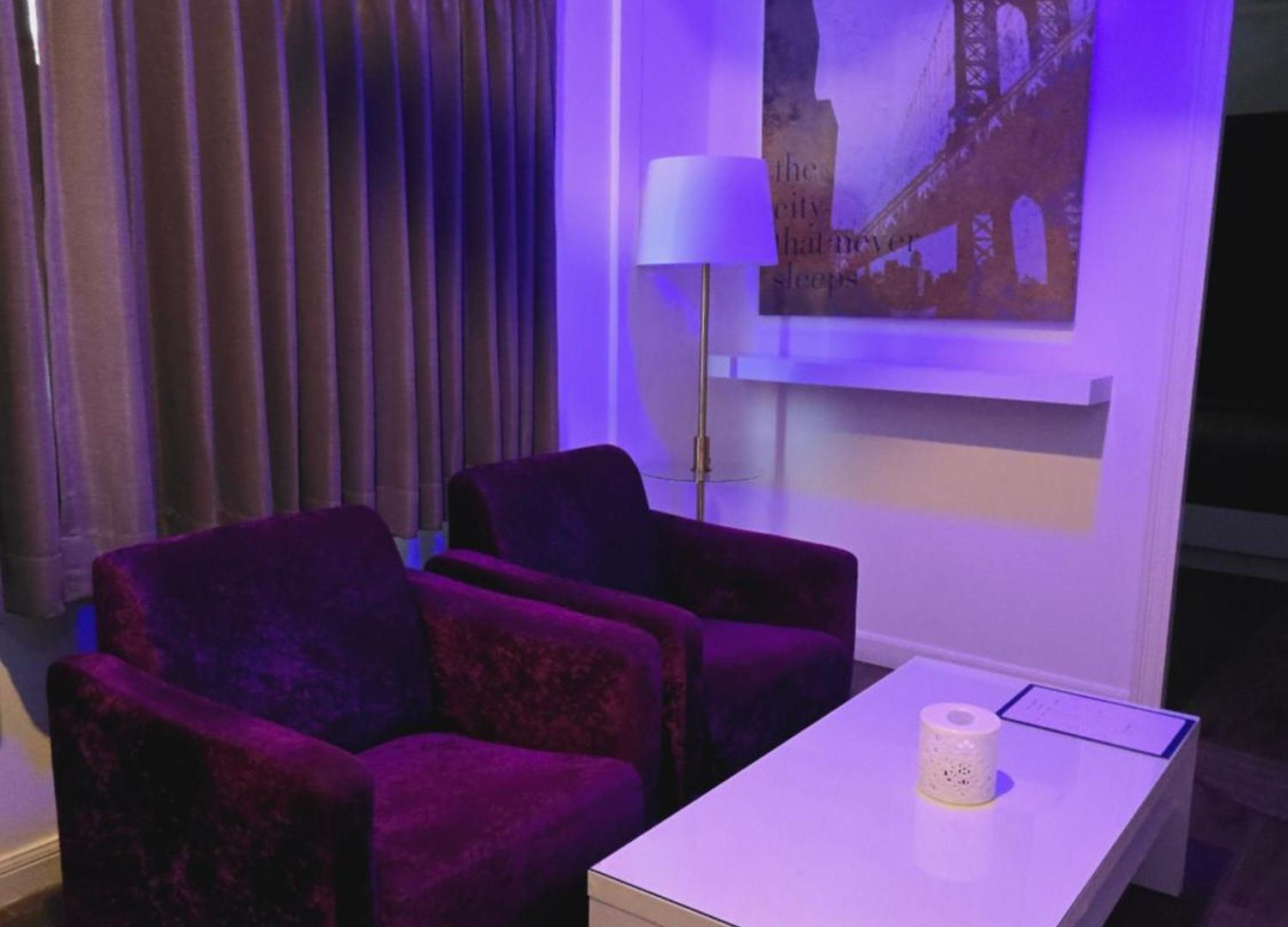 Titanic Residence-7 Minute Walk To The โรงแรม