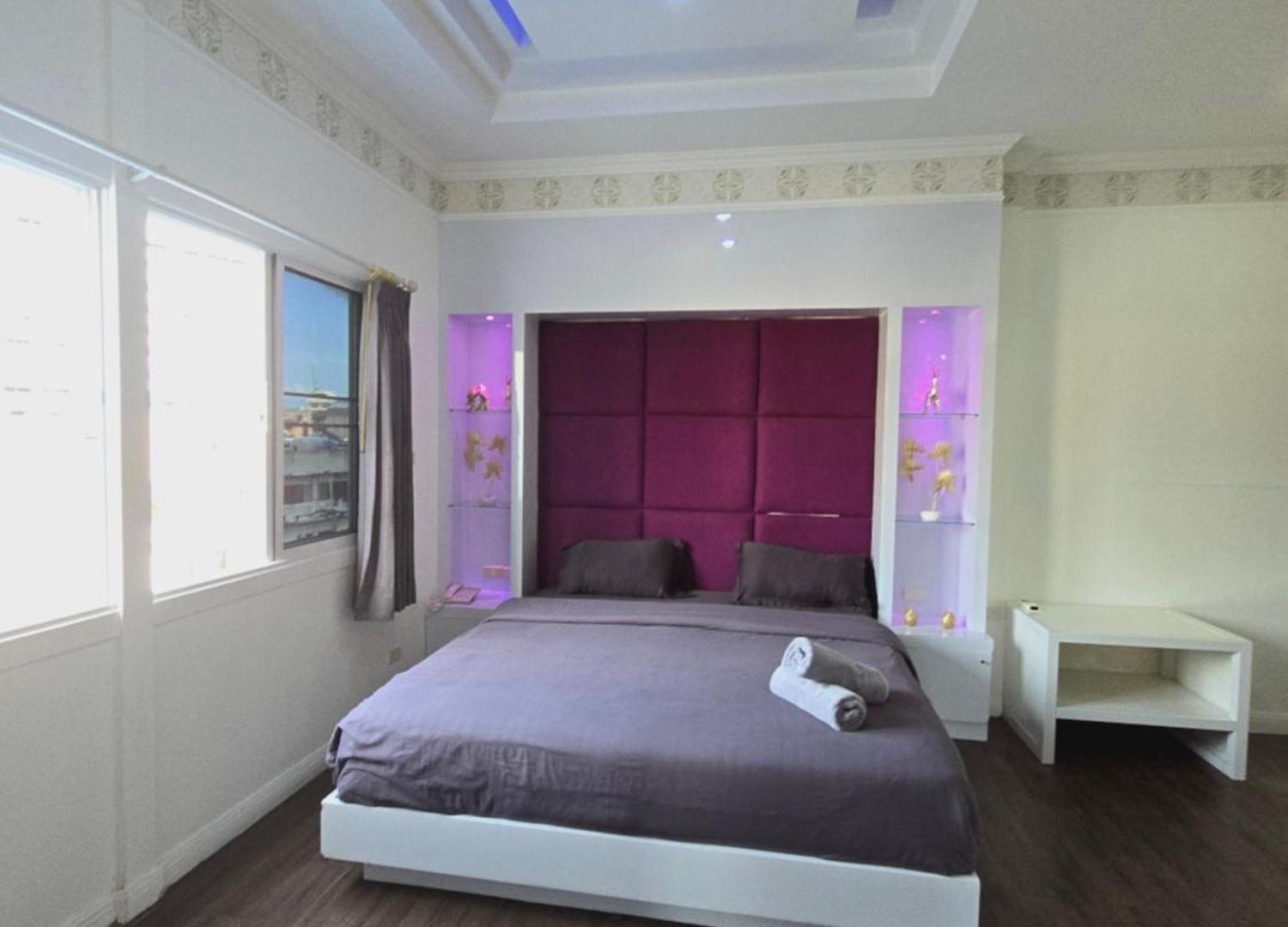 โรงแรม Titanic Residence-7 Minute Walk To The 4*