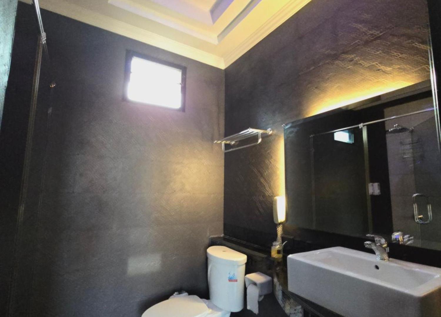 โรงแรม Titanic Residence-7 Minute Walk To The Pattaya