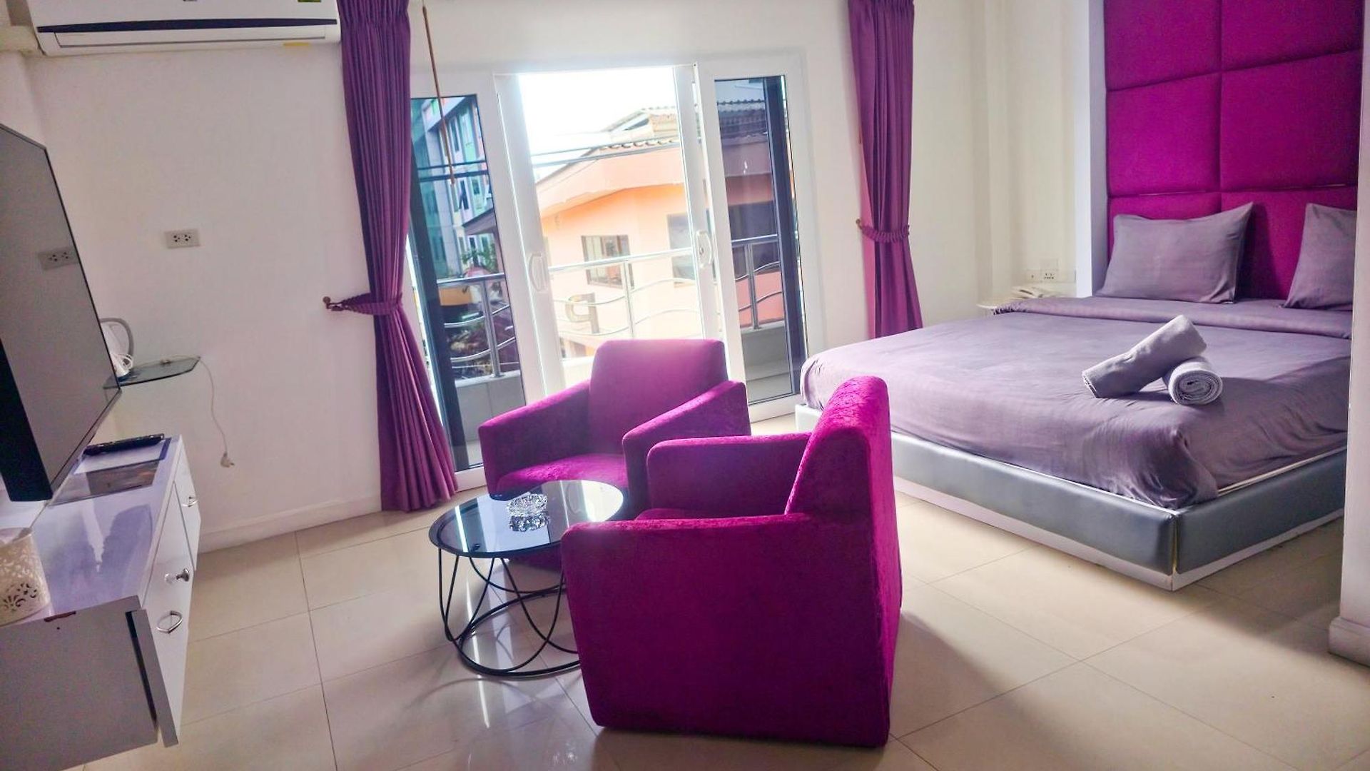 Titanic Residence-7 Minute Walk To The โรงแรม 4*