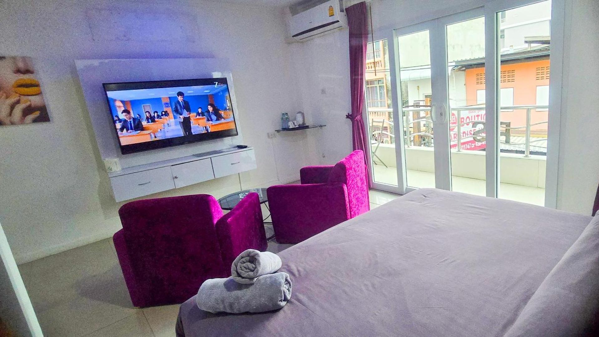Titanic Residence-7 Minute Walk To The Pattaya