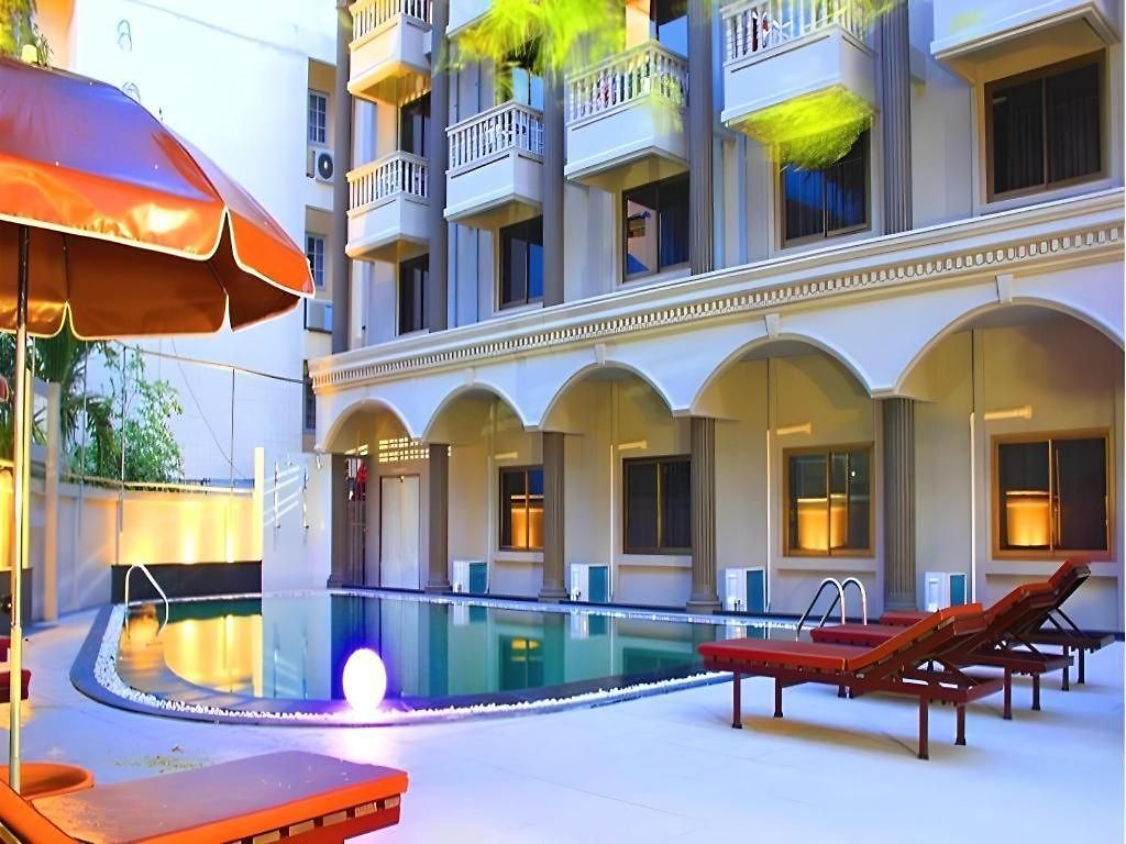 โรงแรมพำนักรับรอง Honey