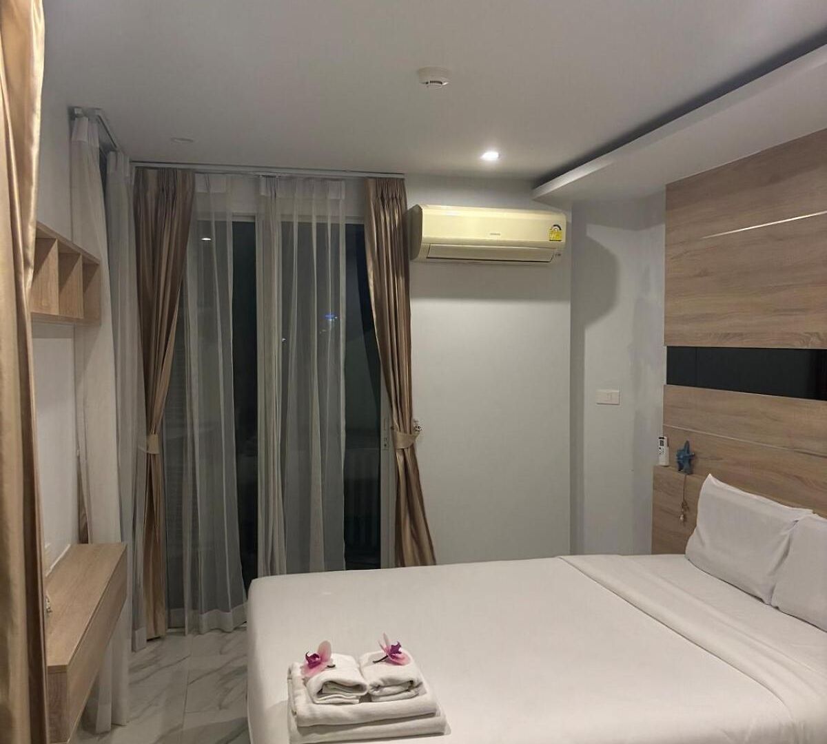 อพาร์ตโฮเทล D-eco Wellness Center A8721 *