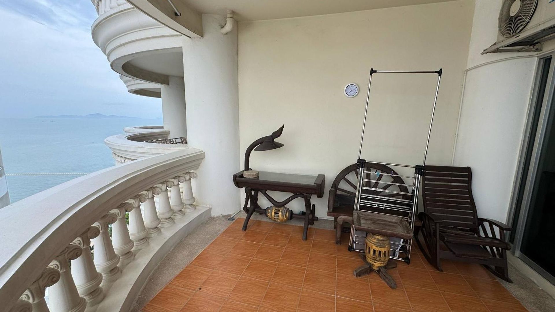 Sky Sea View Apartment Pattaya