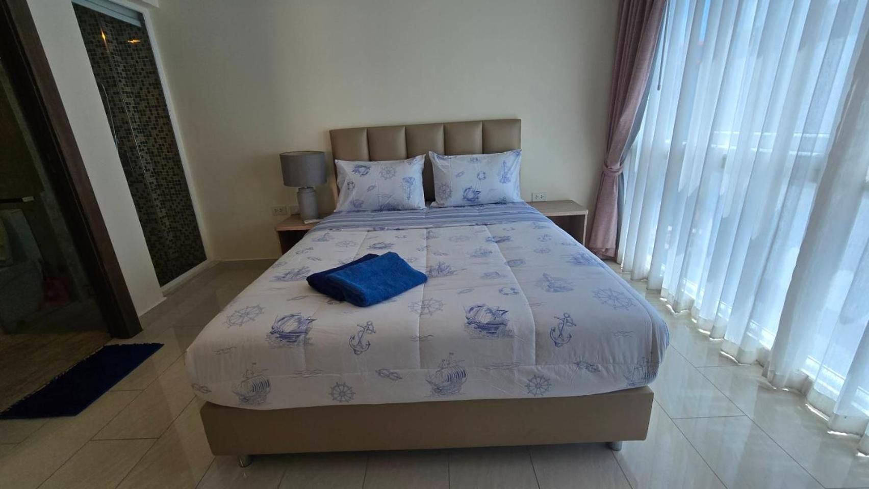 Grand Avenue 2bedroom By Fantaseabeach Apartment Pattaya
