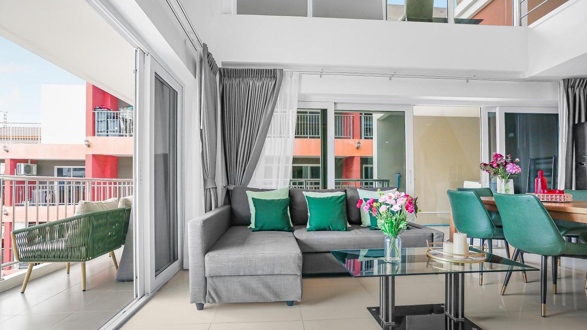 Luxurious Penthouse อพาร์ทเม้น