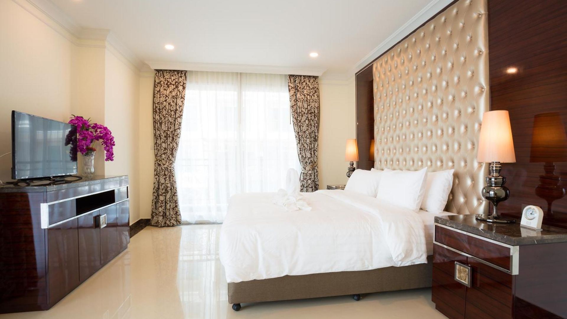 โรงแรม Lk Celestite 5*