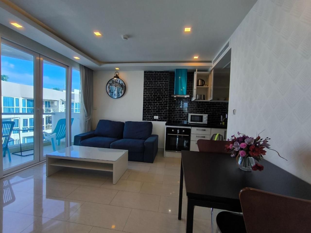 Grand Avenue 808e Soi Buakhaw 15 อพาร์ทเม้น *