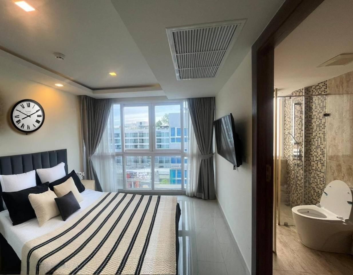 อพาร์ทเม้น Grand Avenue 808e Soi Buakhaw 15 Pattaya