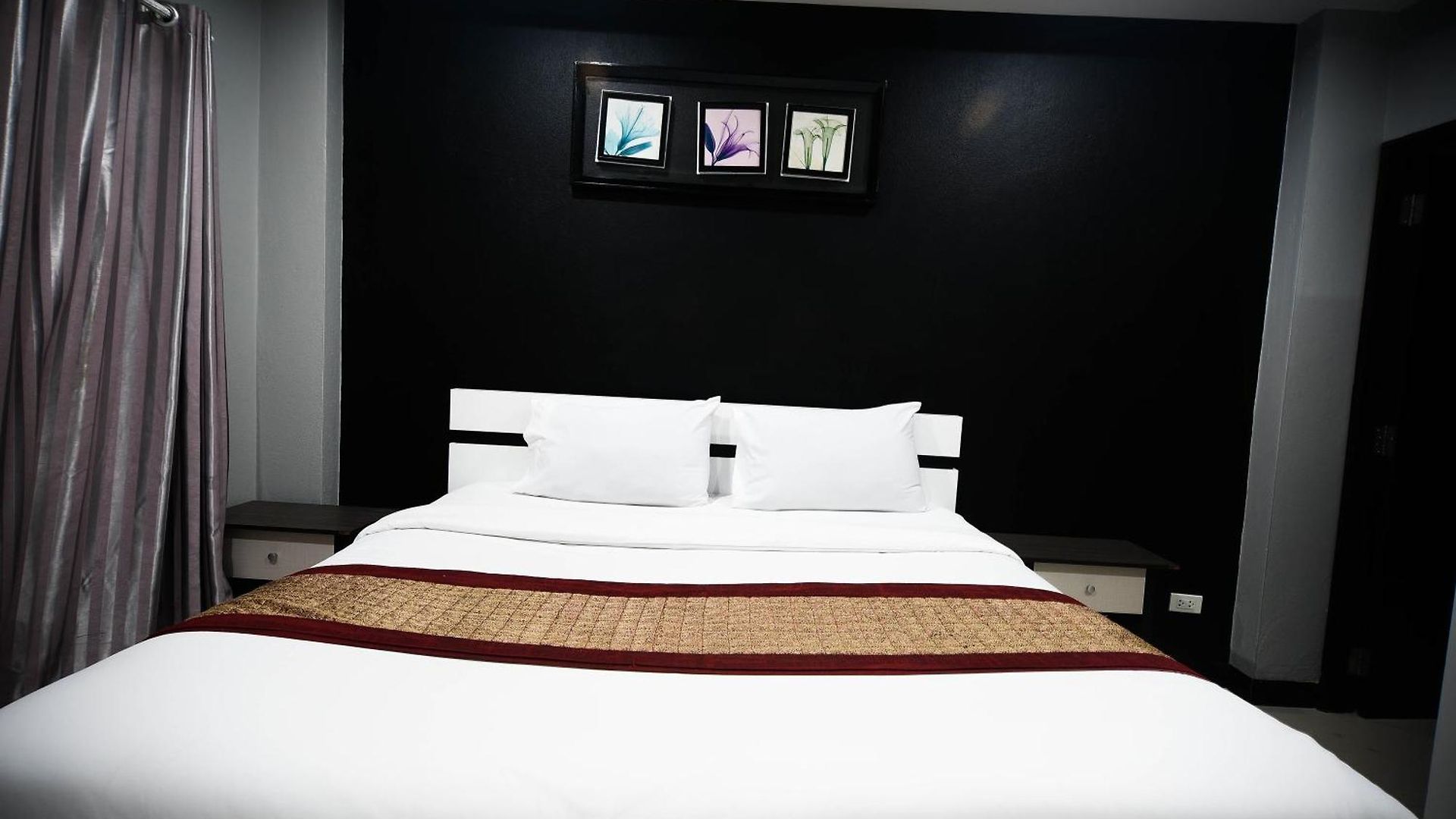 โรงแรม Golden Star 3*
