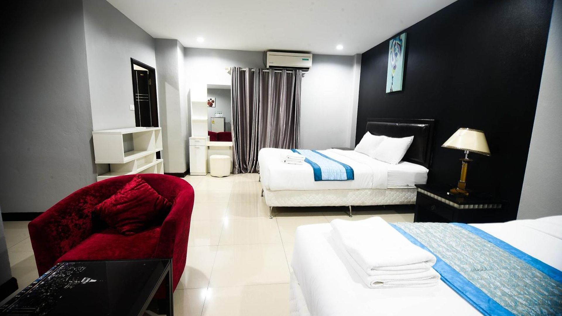 Golden Star 3*
