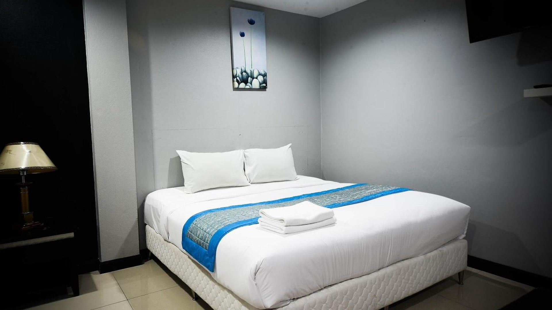 โรงแรม Golden Star