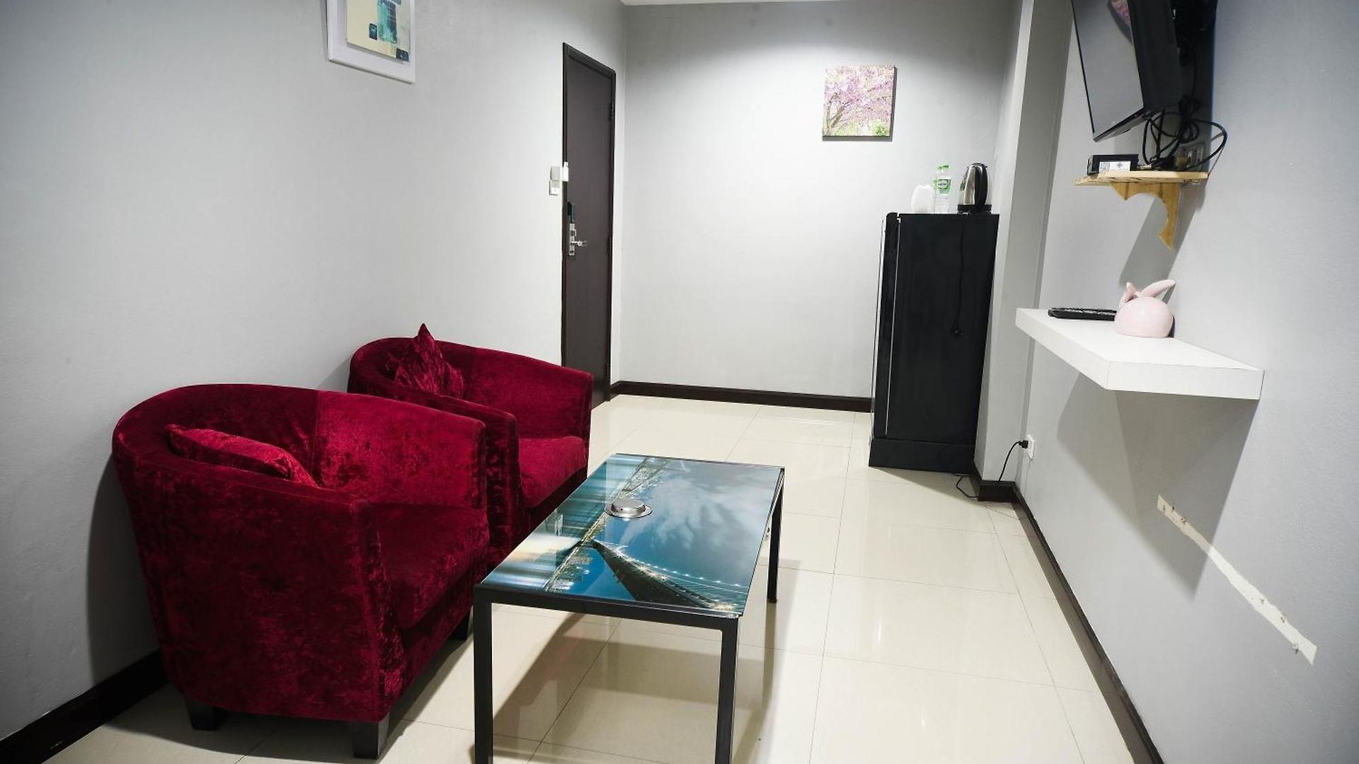 Golden Star โรงแรม 3*