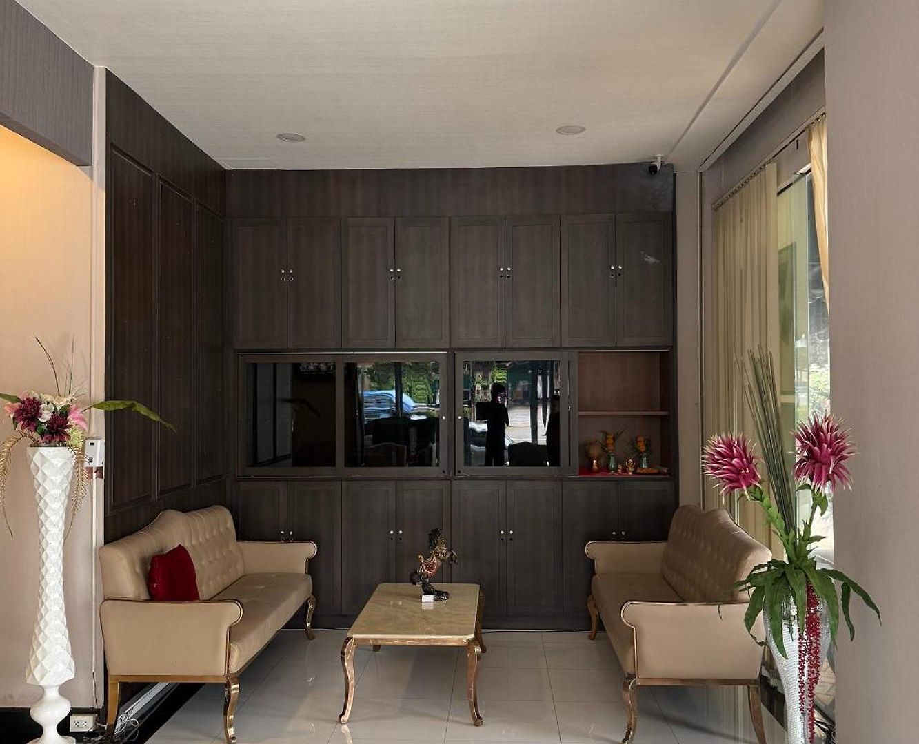 โรงแรม Golden Star 3*